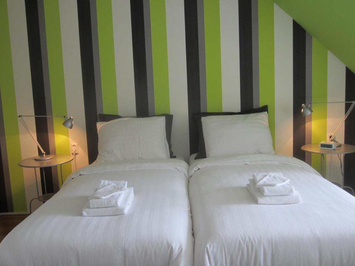 B&B De Gouden Vlo Donkerbroek Dış mekan fotoğraf
